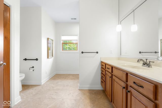 5029 Anna Maria Drive, Columbus, IN 47203