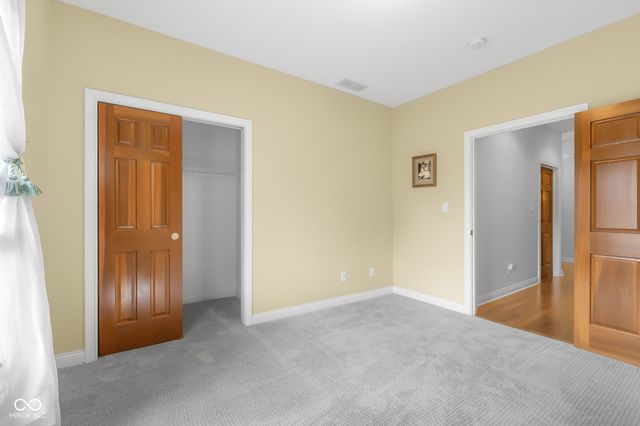 5029 Anna Maria Drive, Columbus, IN 47203