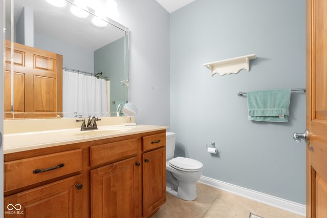 5029 Anna Maria Drive, Columbus, IN 47203