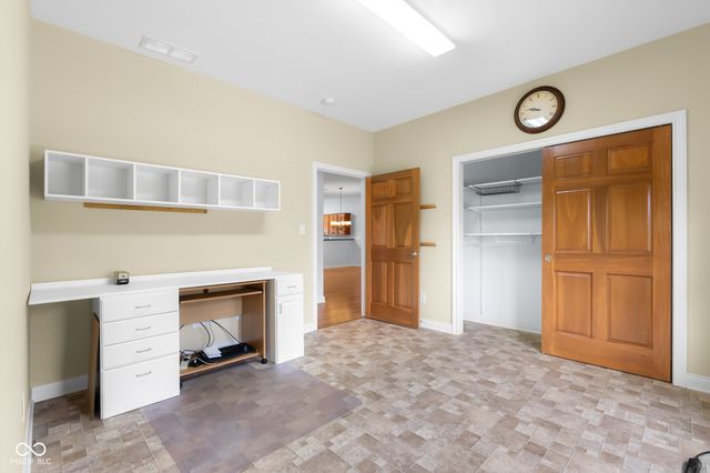 5029 Anna Maria Drive, Columbus, IN 47203