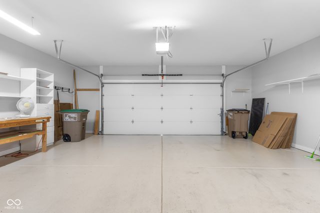 5029 Anna Maria Drive, Columbus, IN 47203