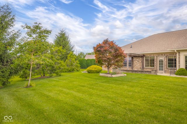 5029 Anna Maria Drive, Columbus, IN 47203