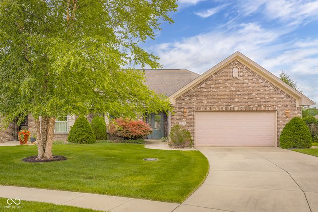 5029 Anna Maria Drive, Columbus, IN 47203