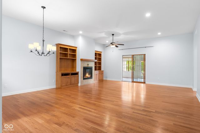 5029 Anna Maria Drive, Columbus, IN 47203