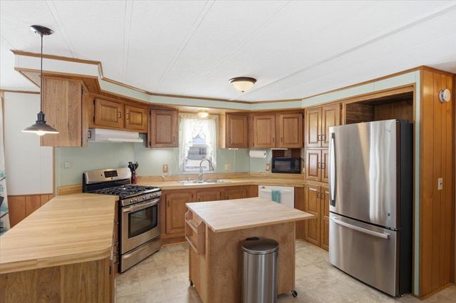 838 Middlewood Road, Williston, VT 05495