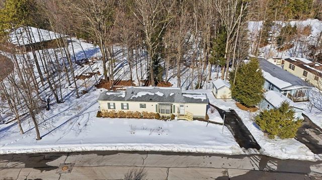 838 Middlewood Road, Williston, VT 05495