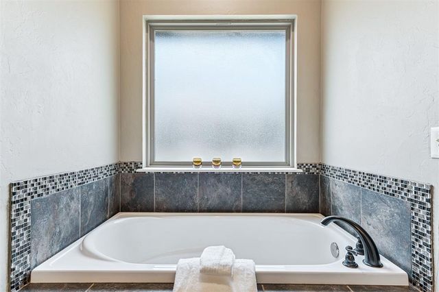 1411 Coneflower Road, Edmond, OK 73013