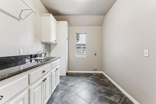 1411 Coneflower Road, Edmond, OK 73013