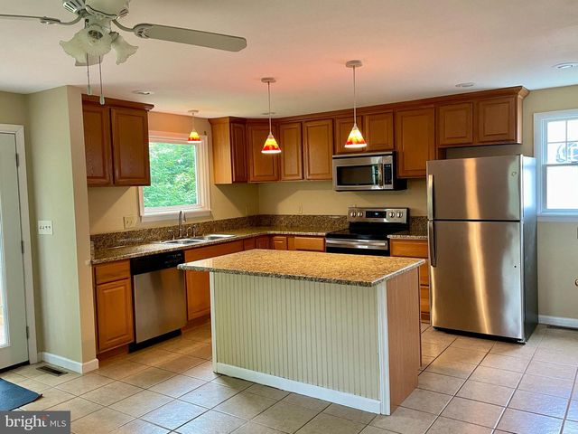 307 E MARBLE ST, Mechanicsburg, PA 17055