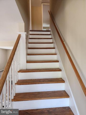 307 E MARBLE ST, Mechanicsburg, PA 17055