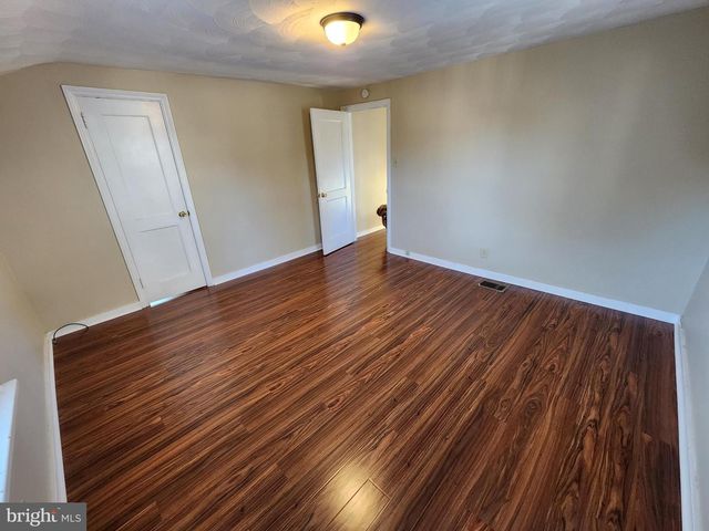 307 E MARBLE ST, Mechanicsburg, PA 17055
