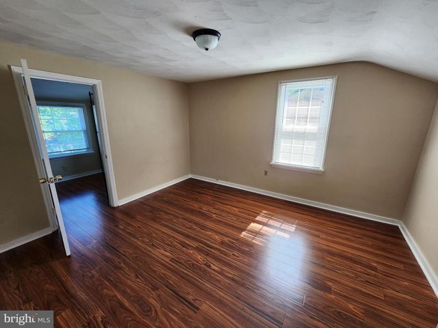 307 E MARBLE ST, Mechanicsburg, PA 17055