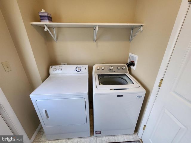 307 E MARBLE ST, Mechanicsburg, PA 17055