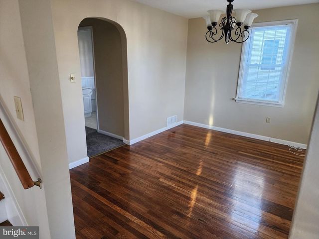 307 E MARBLE ST, Mechanicsburg, PA 17055