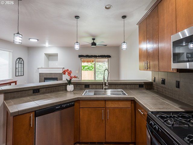 4943 Se LUCAS Ct, Milwaukie, OR 97267