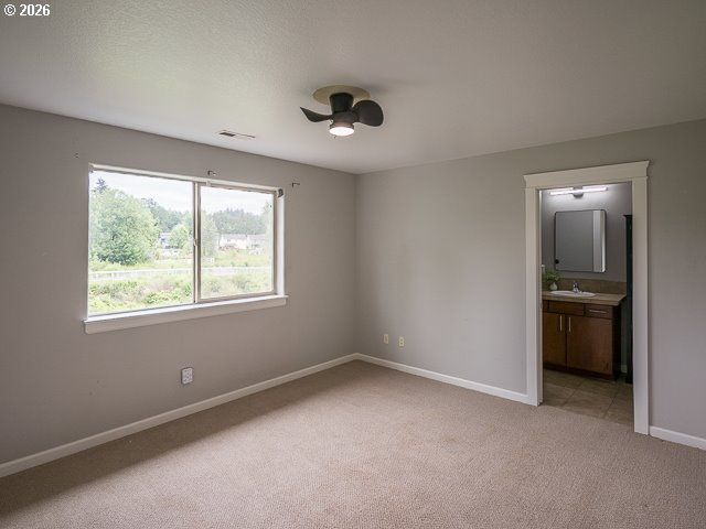 4943 Se LUCAS Ct, Milwaukie, OR 97267