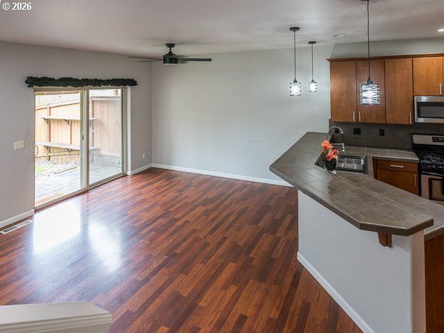 4943 Se LUCAS Ct, Milwaukie, OR 97267