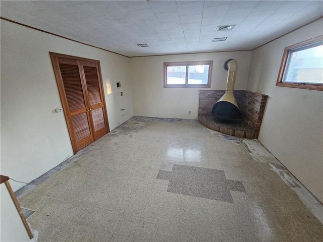 1107 S 2nd Street, Leavenworth, KS 66048