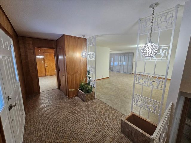 1107 S 2nd Street, Leavenworth, KS 66048