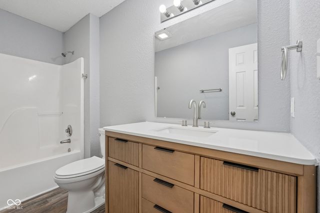 7642 Hidden Valley Lane, Indianapolis, IN 46239
