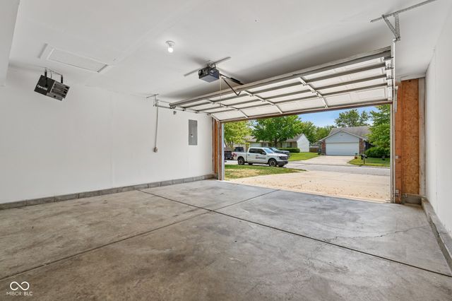 7642 Hidden Valley Lane, Indianapolis, IN 46239
