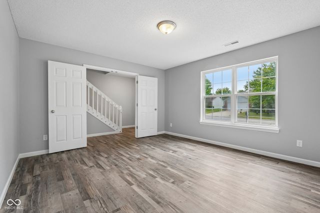 7642 Hidden Valley Lane, Indianapolis, IN 46239