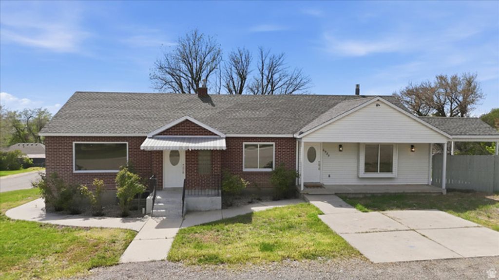 Image 2 of property listing at 6985 N 2550 W, Honeyville, UT 84314