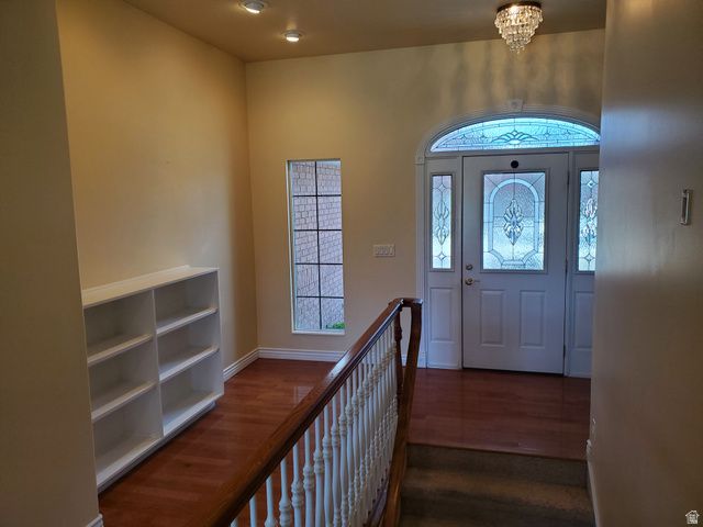 5586 S 250 E, Washington Terrace, UT 84405