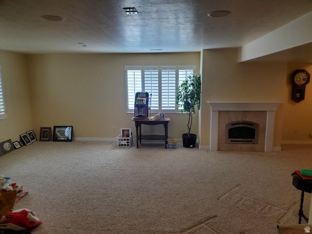 5586 S 250 E, Washington Terrace, UT 84405
