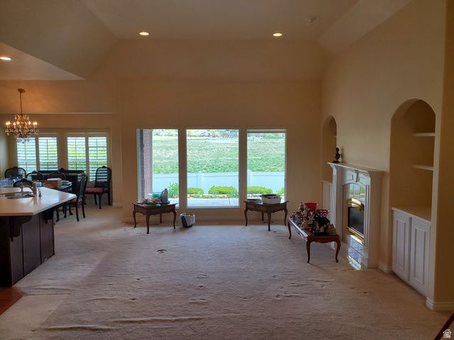 5586 S 250 E, Washington Terrace, UT 84405