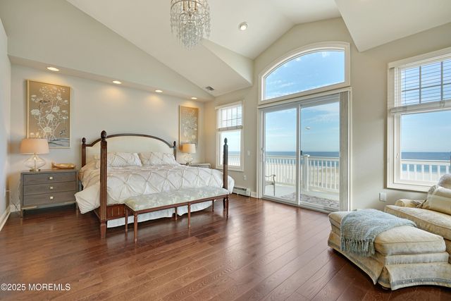 233 Beachfront 3, Manasquan, NJ 08736