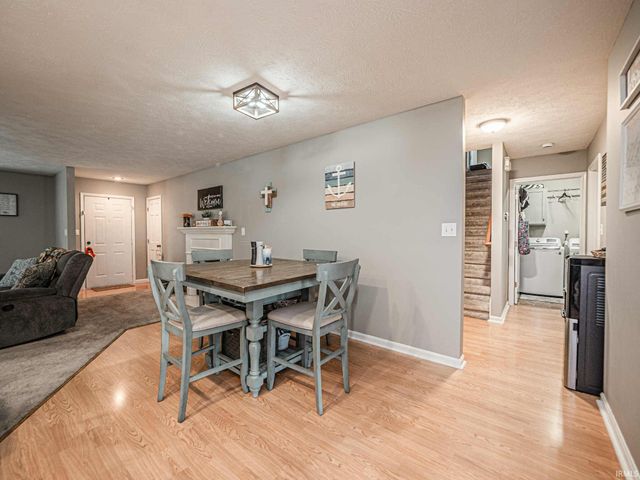 6424 Highcroft Drive, Evansville, IN 47715