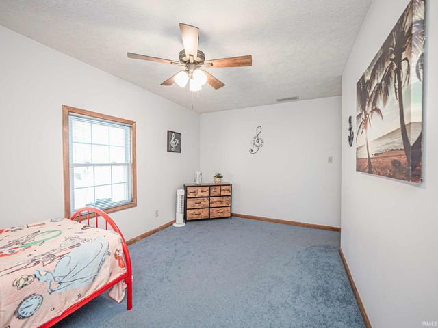 6424 Highcroft Drive, Evansville, IN 47715