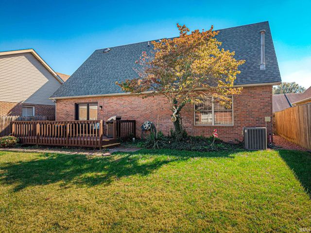6424 Highcroft Drive, Evansville, IN 47715