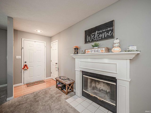 6424 Highcroft Drive, Evansville, IN 47715