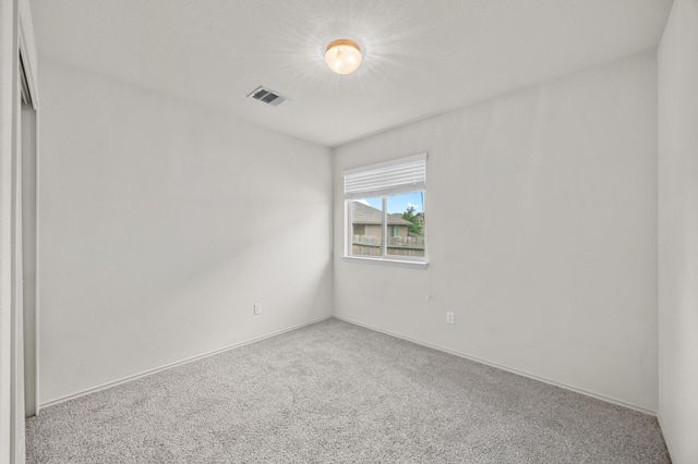 621 Amber LN, Jarrell, TX 76537