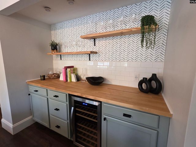 6048 WoodVine, Columbia, SC 29206