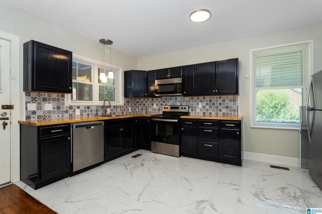 414 E 15TH STREET, Anniston, AL 36207