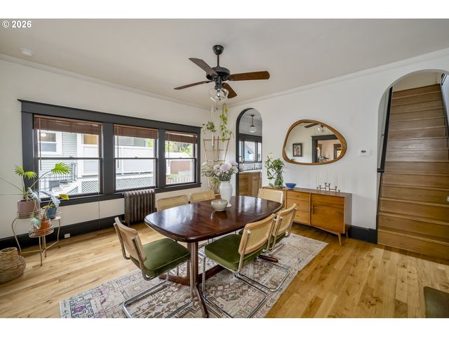 7027 N MOORE Ave, Portland, OR 97217