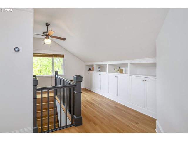7027 N MOORE Ave, Portland, OR 97217
