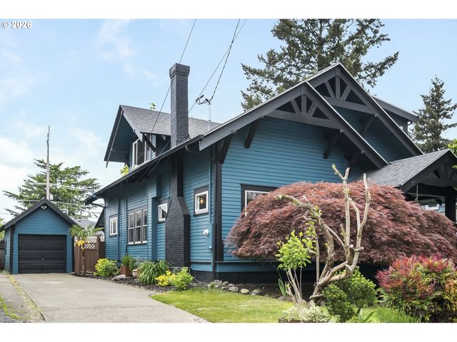 7027 N MOORE Ave, Portland, OR 97217