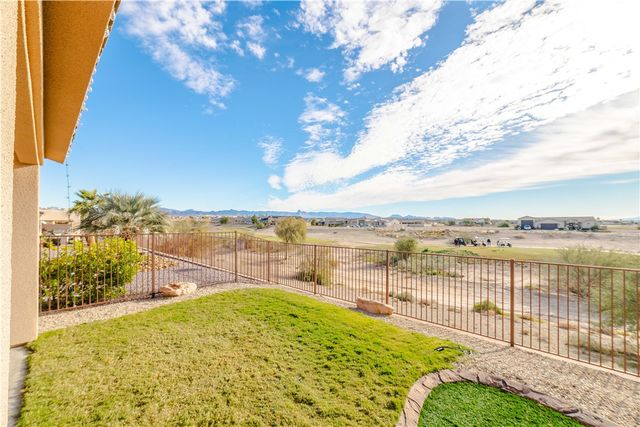 6250 S Vista Laguna Drive, Fort Mohave, AZ 86426