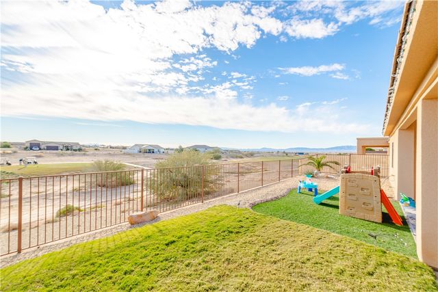 6250 S Vista Laguna Drive, Fort Mohave, AZ 86426