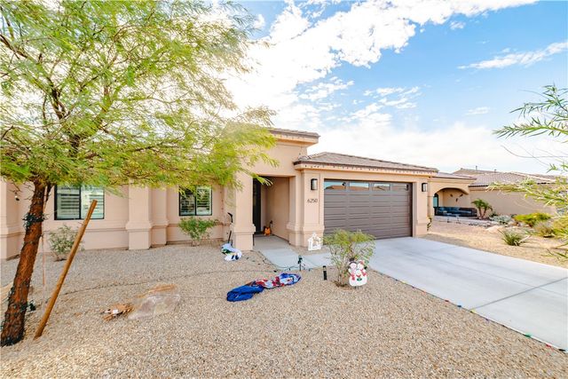 6250 S Vista Laguna Drive, Fort Mohave, AZ 86426