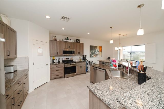 6250 S Vista Laguna Drive, Fort Mohave, AZ 86426