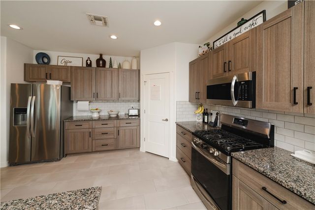 6250 S Vista Laguna Drive, Fort Mohave, AZ 86426