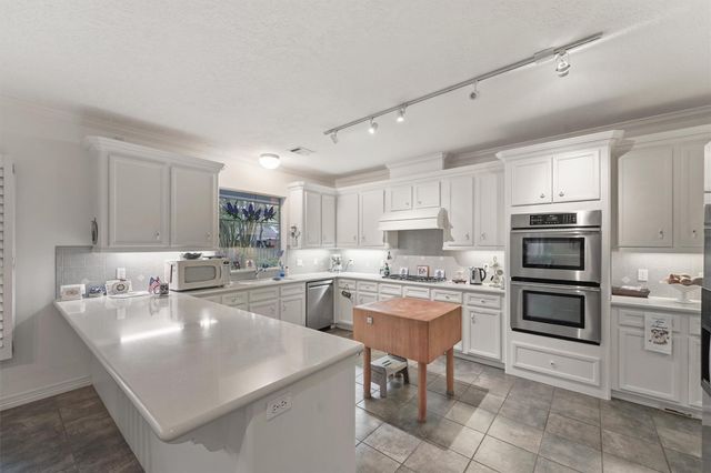 31403 Helen Lane, Tomball, TX 77375