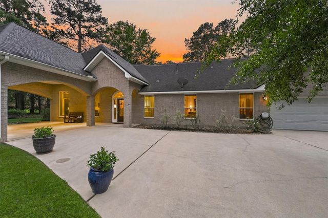 31403 Helen Lane, Tomball, TX 77375