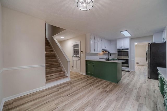 380 Cardigan SW Circle, Lilburn, GA 30047