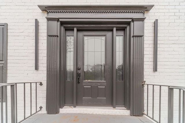 380 Cardigan SW Circle, Lilburn, GA 30047